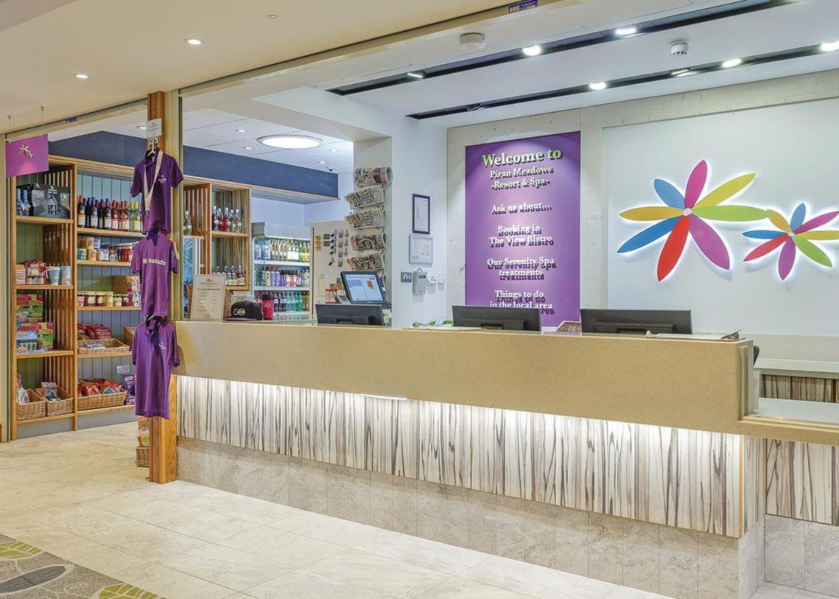 Piran Meadows Resort New Quay Extérieur photo