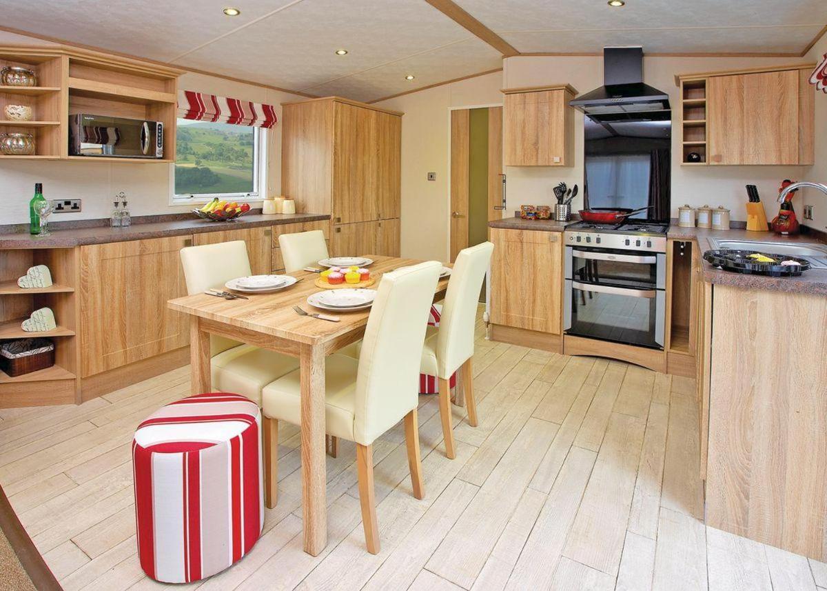 Piran Meadows Resort New Quay Extérieur photo