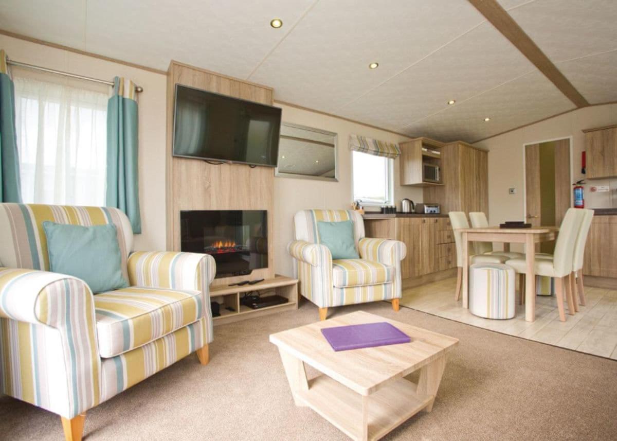 Piran Meadows Resort New Quay Extérieur photo