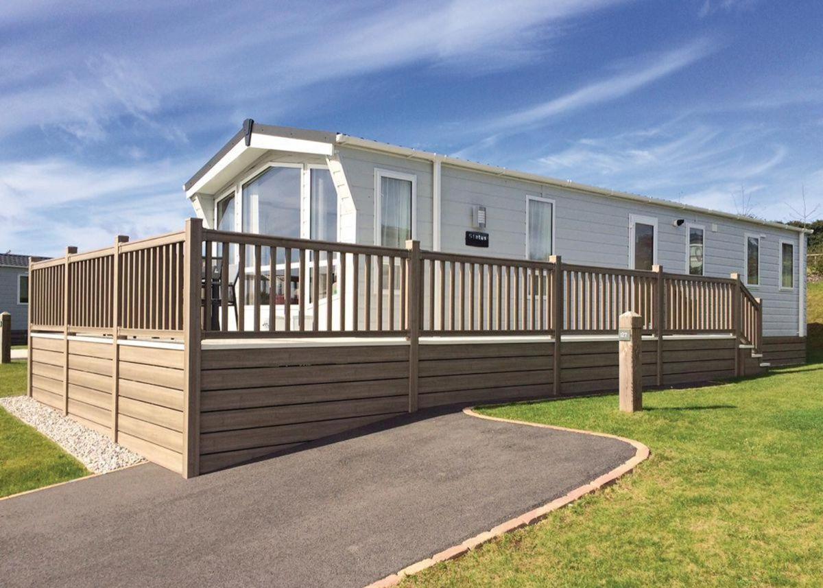 Piran Meadows Resort New Quay Extérieur photo