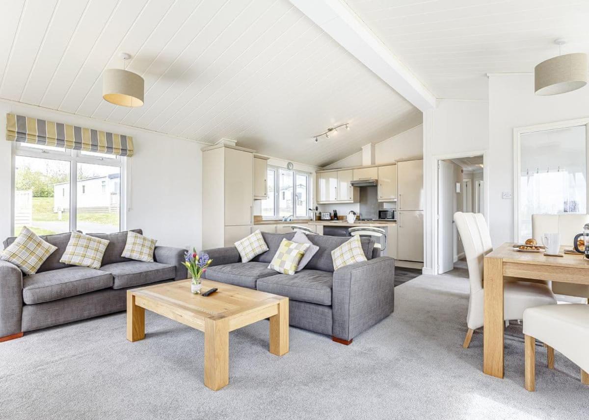 Piran Meadows Resort New Quay Extérieur photo