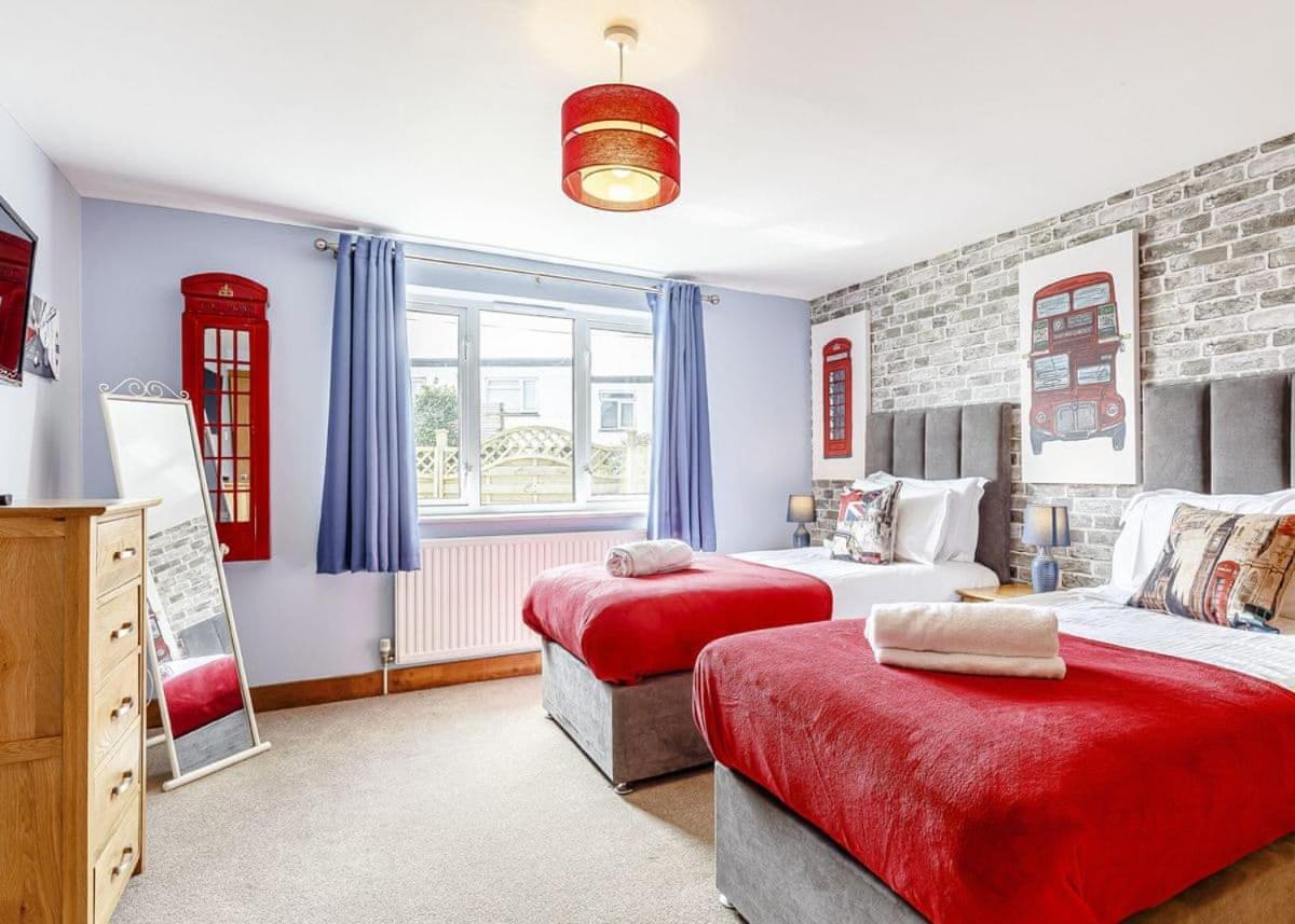 Piran Meadows Resort New Quay Extérieur photo